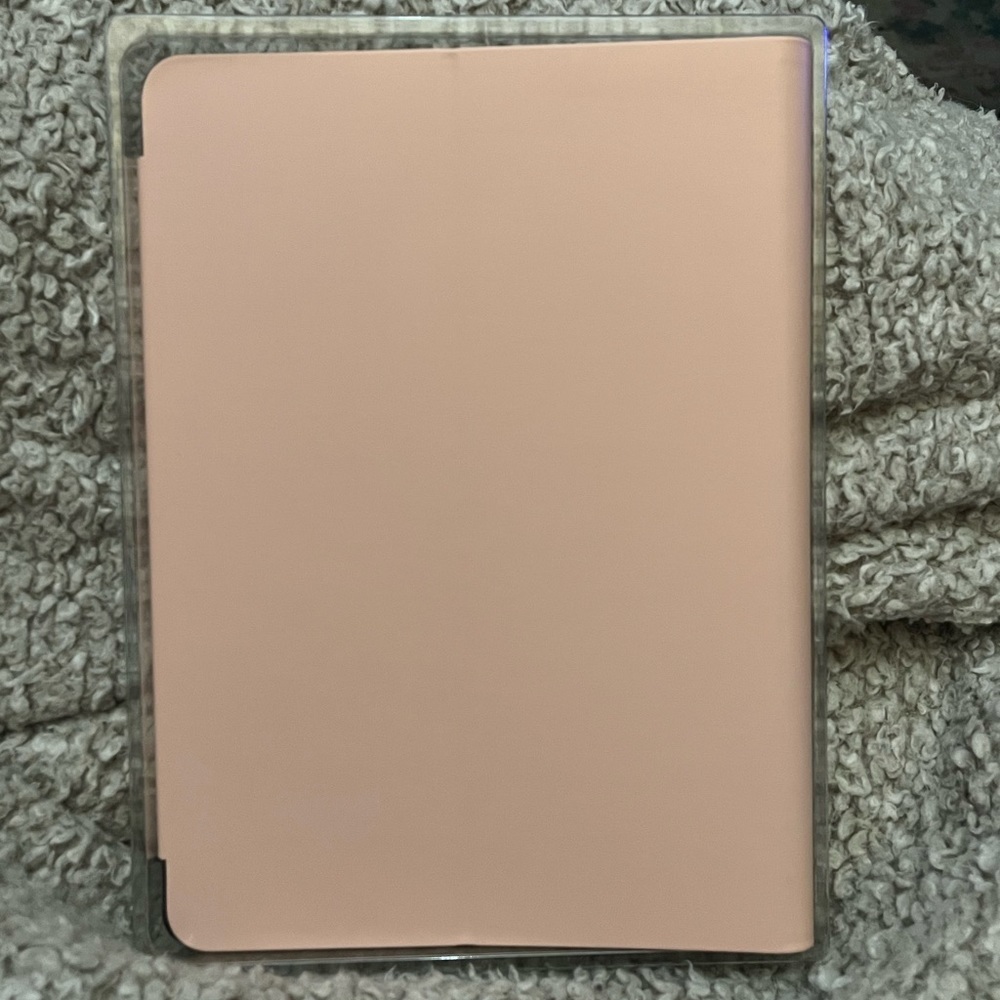 Kate Spade Protective Folio iPad Case- Hollyhock - Picture 3 of 9